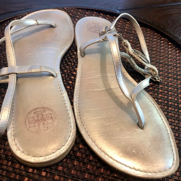 Tory Burch Silver Sandals Size 8.5 - Picture 8 of 8